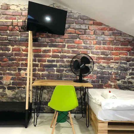 Retro Apartment *